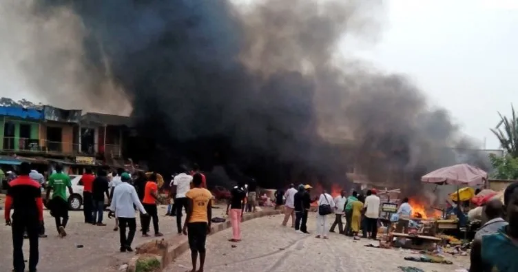Nijerya’da camiye intihar saldırısı düzenlendi!