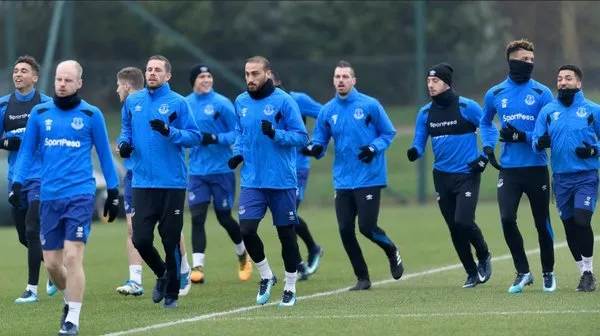 Cenk Tosun form tutuyor
