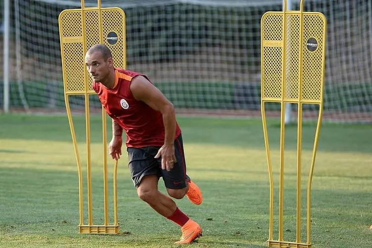 Sneijder’e 4.5 milyon Euro