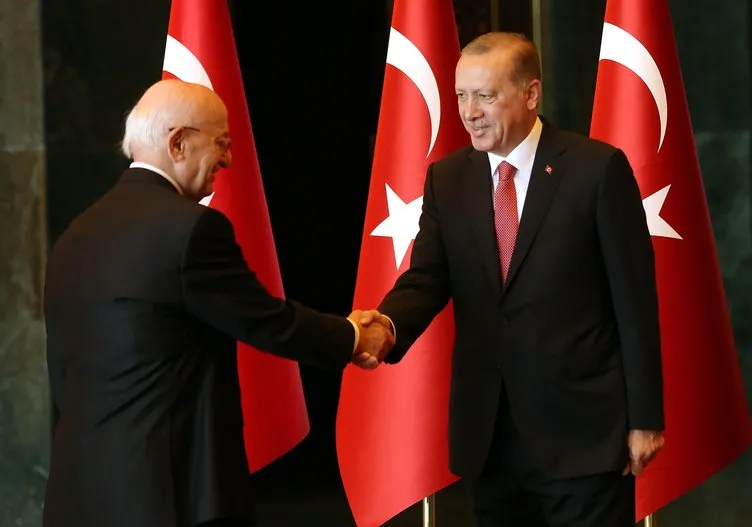 Cumhurbaşkanı Erdoğan, Cumhurbaşkanlığı Külliyesi’nde tebrikleri kabul etti