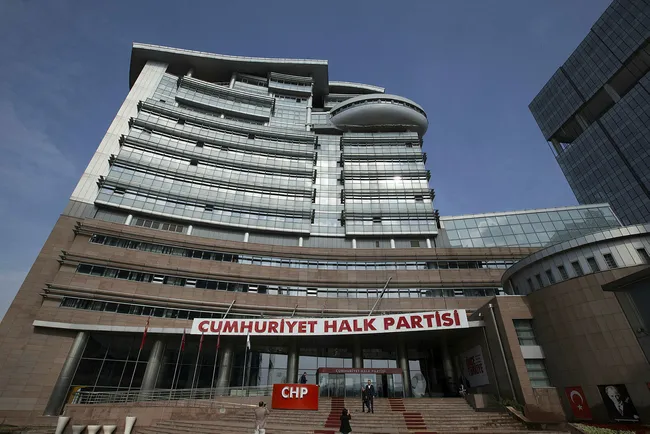 son-dakika-chpde-deprem-mansur-yavasin-ardindan-ozer-kasap-ve-satilmis-karakoc-da-istifa-ettigini-acikladi-1790163746887.jpg SON DAKİKA... CHP'de deprem! Mansur Yavaş'ın ardından 7 belediye başkanı daha istifa etti
