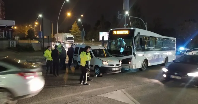 Şanlıurfa’da otobüs hafif ticari araç ile çarpıştı
