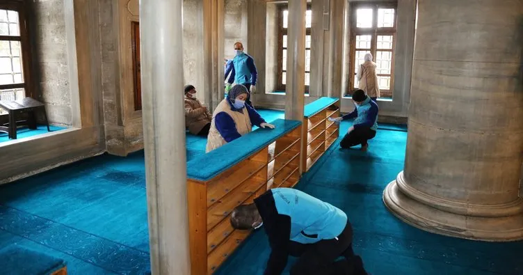Eyüpsultan Camii, Ramazan öncesi gül suyuyla yıkandı