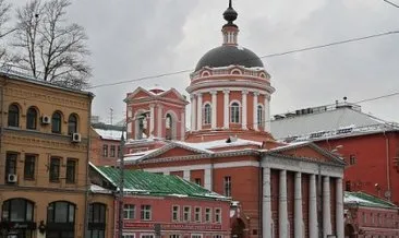 Rusya’da 3 papazda korona virüs çıktı, kiliseye gidenler uyarıldı