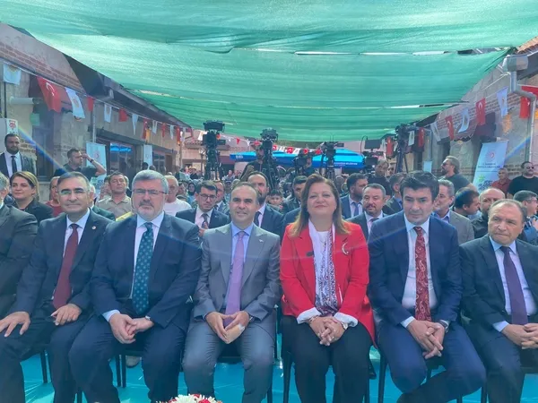 bakan-kacir-afyonkarahisarin-hedefini-acikladi-turkiye-yuzyilinin-uretim-merkezlerinden-biri-olacak-1786557804820.jpg