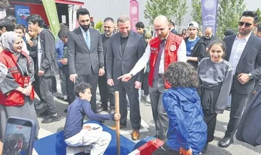 YTB’nin Geleneksel Oyunlar TIR’ı Fransa’da
