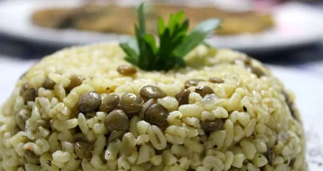 Yeşil Mercimekli Bulgur Pilavı tarifi