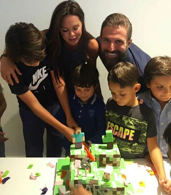 Eski Es Harun Tan Dan Ebru Salli Ya Uyari Iki Cocuk Annesi Oldugunu Unutma Fotohaber Magazin