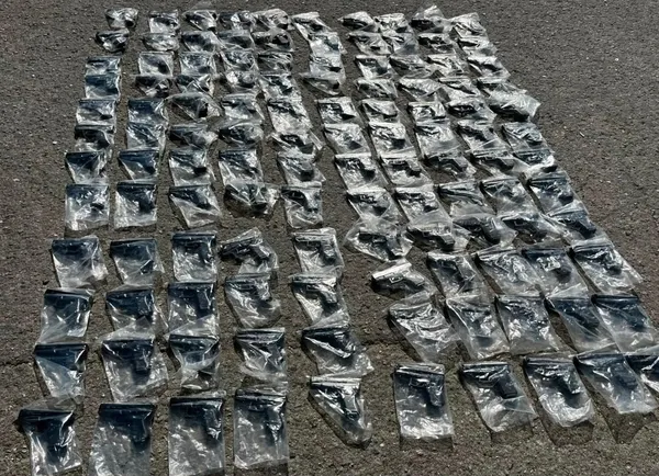 istanbul-emniyeti-suc-orgutlerine-goz-actirmiyor-baskinlarin-sifresi-kadife-eldiven-1784281242853.jpg