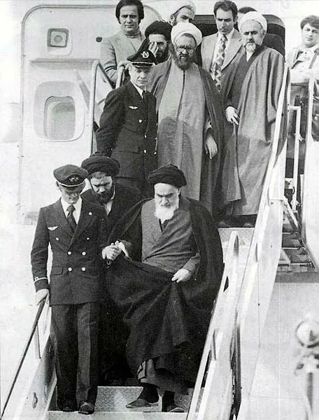 İran’da rejim ile tarikatlar arasındaki gerginliğin kısa tarihi