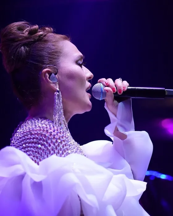 Kilo vermek isterken ölümden dönmüştü! Demet Akalın’ın son görüntüsü şoke etti: Bu kim?