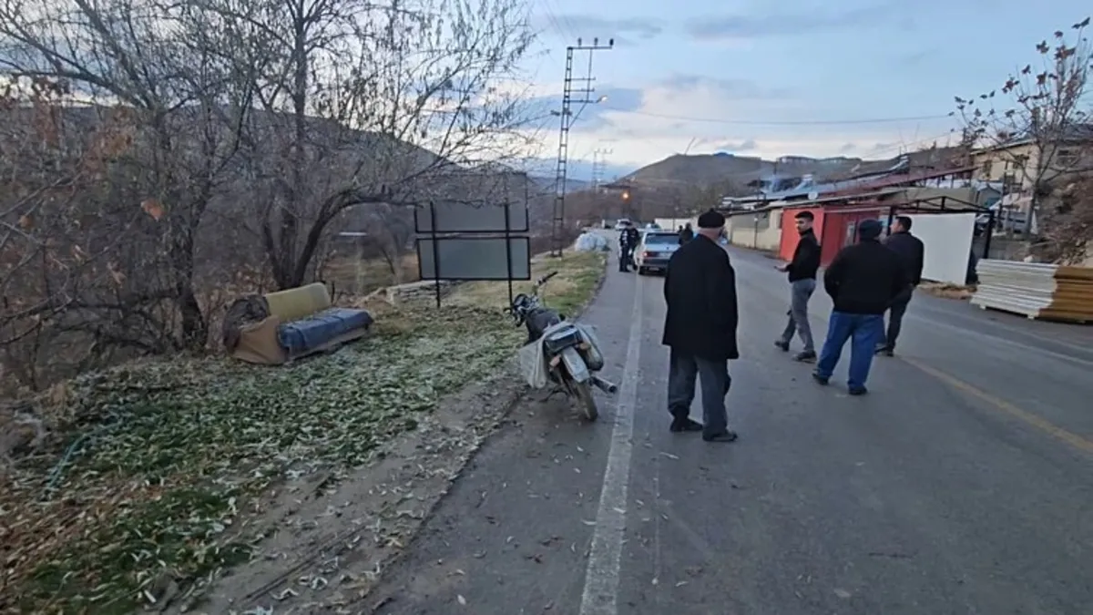 Malatya'da ekipler seferber oldu! Yaşlı adamı arama çalışmaları sürüyor Malatya'da ekipler seferber oldu! Yaşlı adamı arama çalışmaları sürüyor