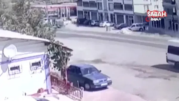Elazığ’da otomobilin hurdaya döndüğü kaza, kameralara yansıdı | Video