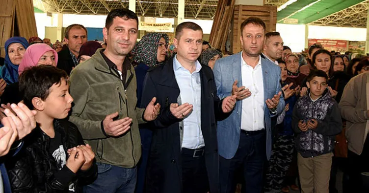 Başkan Kuzu umre yolcularını uğurladı