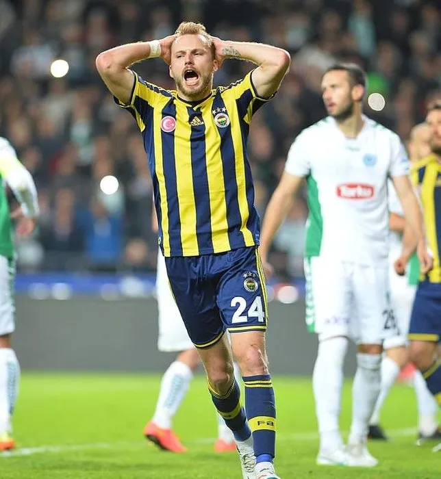 Fenerbahçe’den bedavaya ayrılıyor