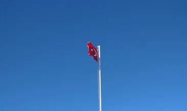 Köylülerin bayrak sevgisi