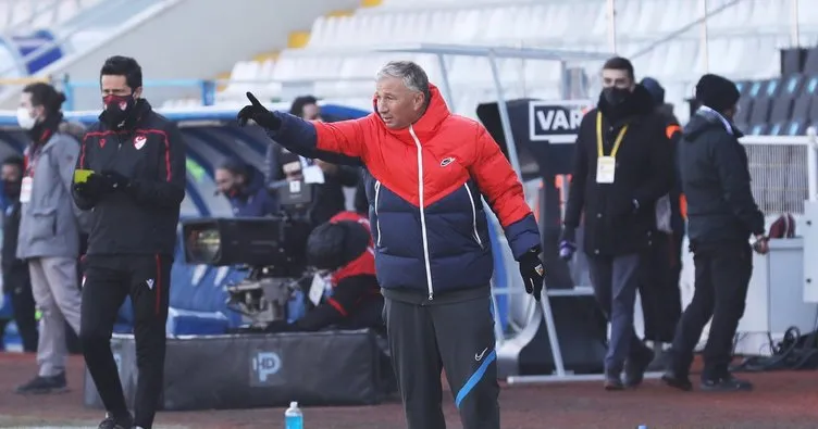 Son dakika: Kayserispor’da teknik direktör Dan Petrescu ile yollar ayrıldı!