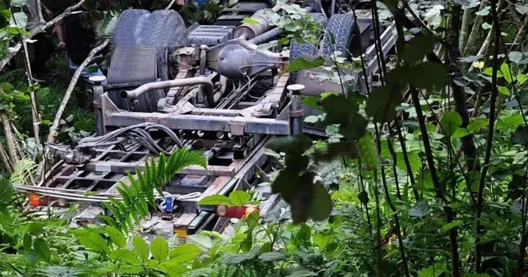 Giresun’da trafik kazası! 1’i çocuk 2 kişi hayatını kaybetti