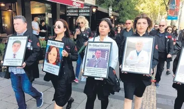 Beyaz önlük siyah çığlık