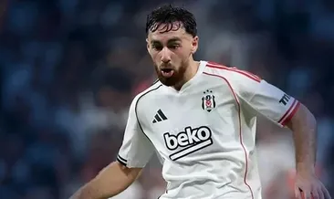 Benzin döküp evini yaktı!