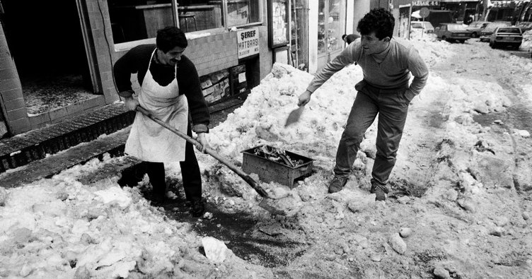 İstanbul’da beklenen kar yağışı başladı! Akıllara 1978 kışı geldi!