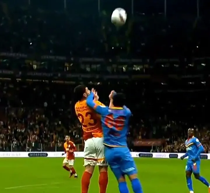 SON DAKİKA: Galatasaray’ın Göztepe karşısındaki penaltısı doğru muydu? Ahmet Çakar açıkladı...