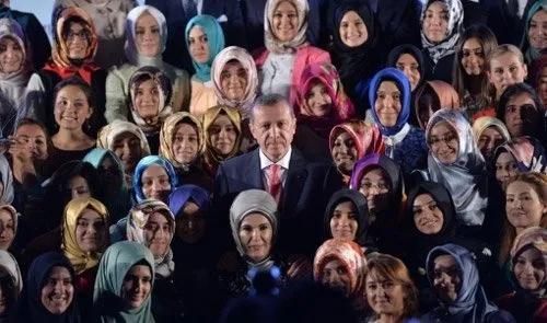 Cumhurbaşkanı Recep Tayyip Erdoğan'ın yaşamı ve siyasi kariyeri