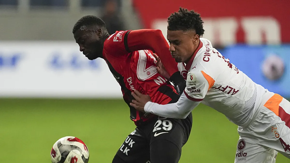 Ismail Jakobs: Derbide daha rahat olacağız! Ismail Jakobs: Derbide daha rahat olacağız!