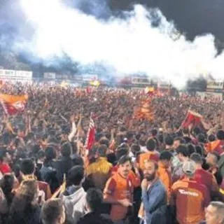 Takım Florya’da coşkuyla karşılandı