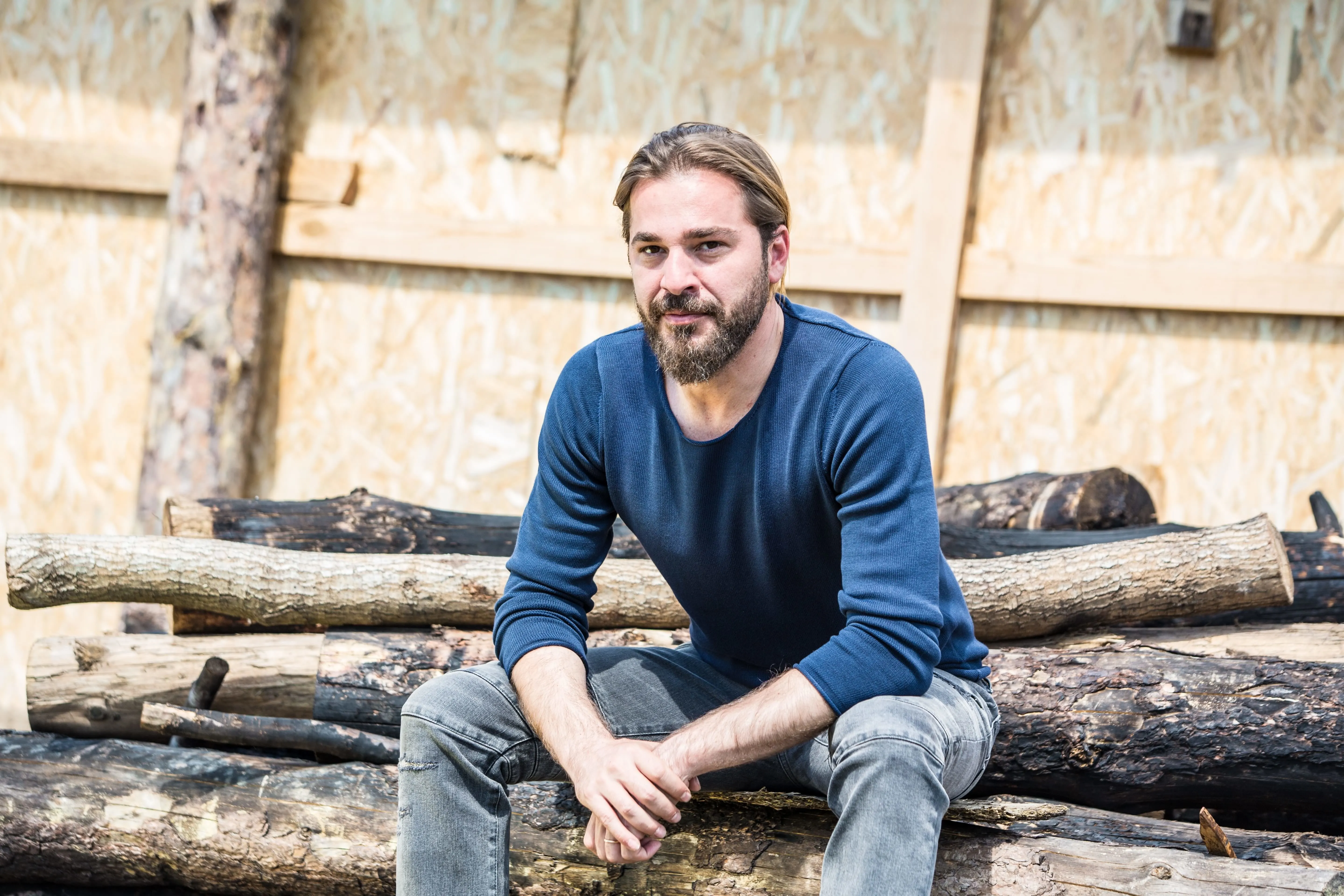 Актер сериала эртугрул тургут. Актер сыгравший эртугрула. Актер сыгравший эртугрула. Энгин алтан молодой. Турецкий актеры тургут.