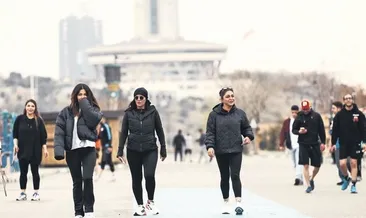 Tahran sokaklarında korkudan eser yok