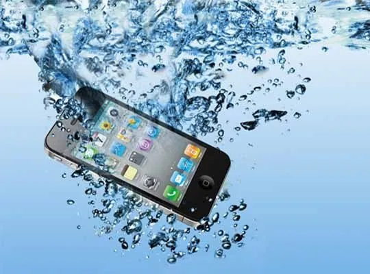 Suya düşen telefon nasıl kurtarılır?