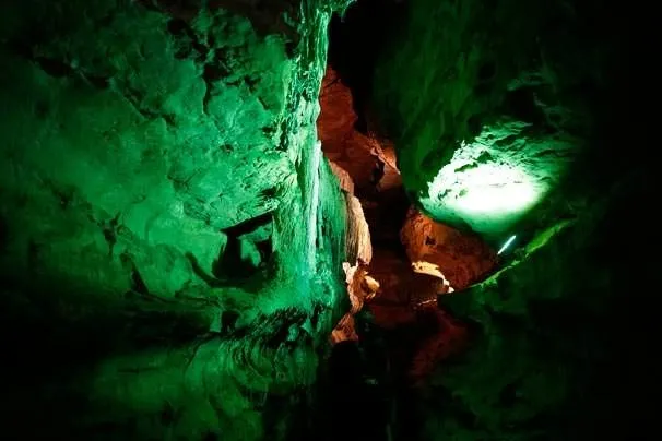 Çal Mağarası ziyaretçi akınına uğruyor