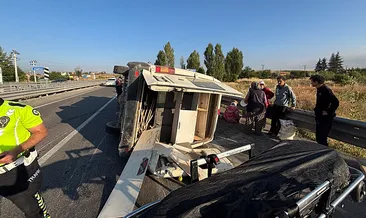 Konya'da tarım işçilerini taşıyan minibüs devrildi: 2'si ağır 14 yaralı! #konya