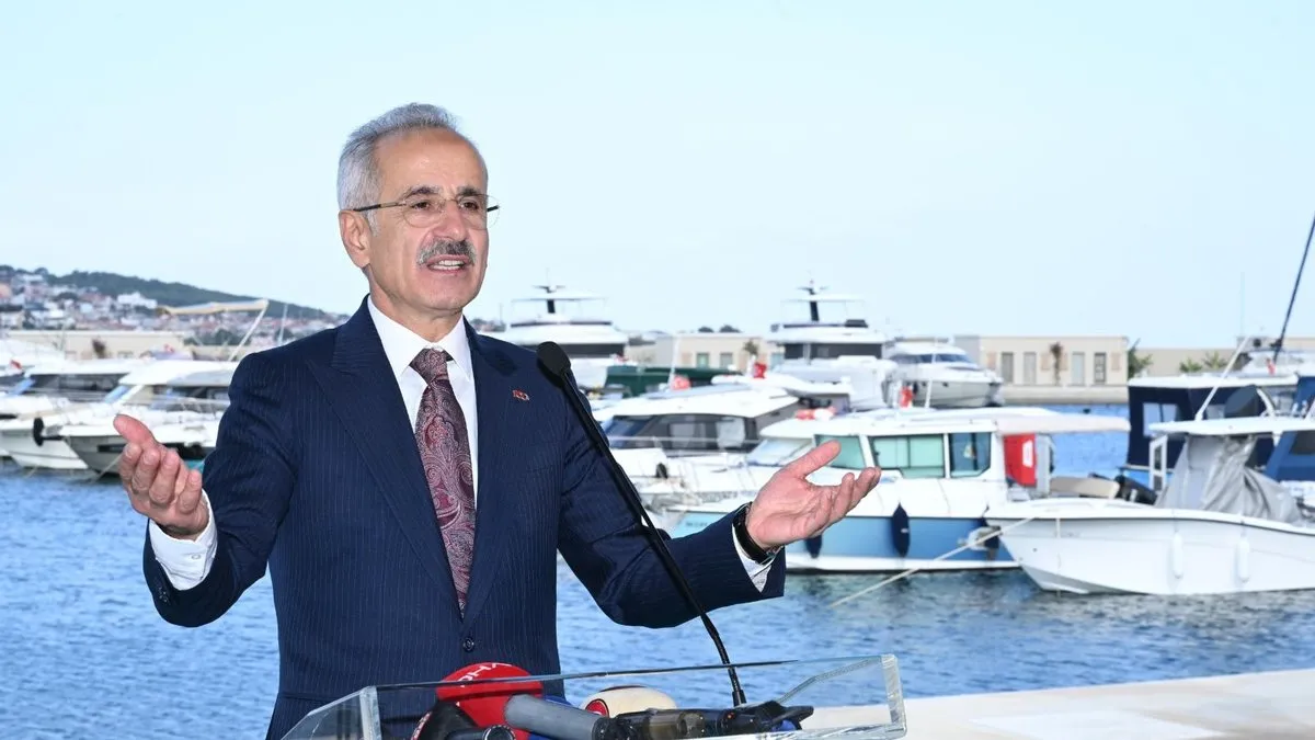 Bakan Uraloğlu: 1,7 milyon araç deniz yolu ile taşındı
