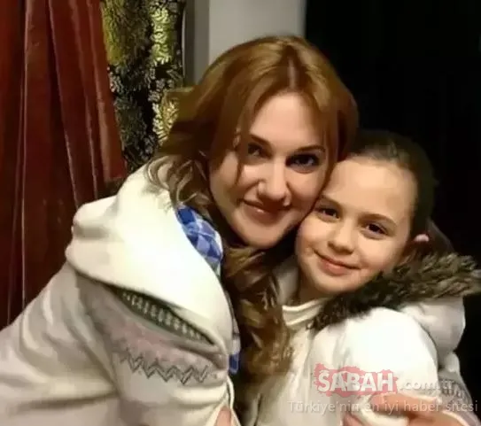 Muhteşem Yüzyıl’ın Mihrimah Sultan’ı Kim Milyoner Olmak İster?’de ortaya çıktı! Tıp öğrencisi olan Melis Mutluç güzelliğiyle hayran bıraktı!