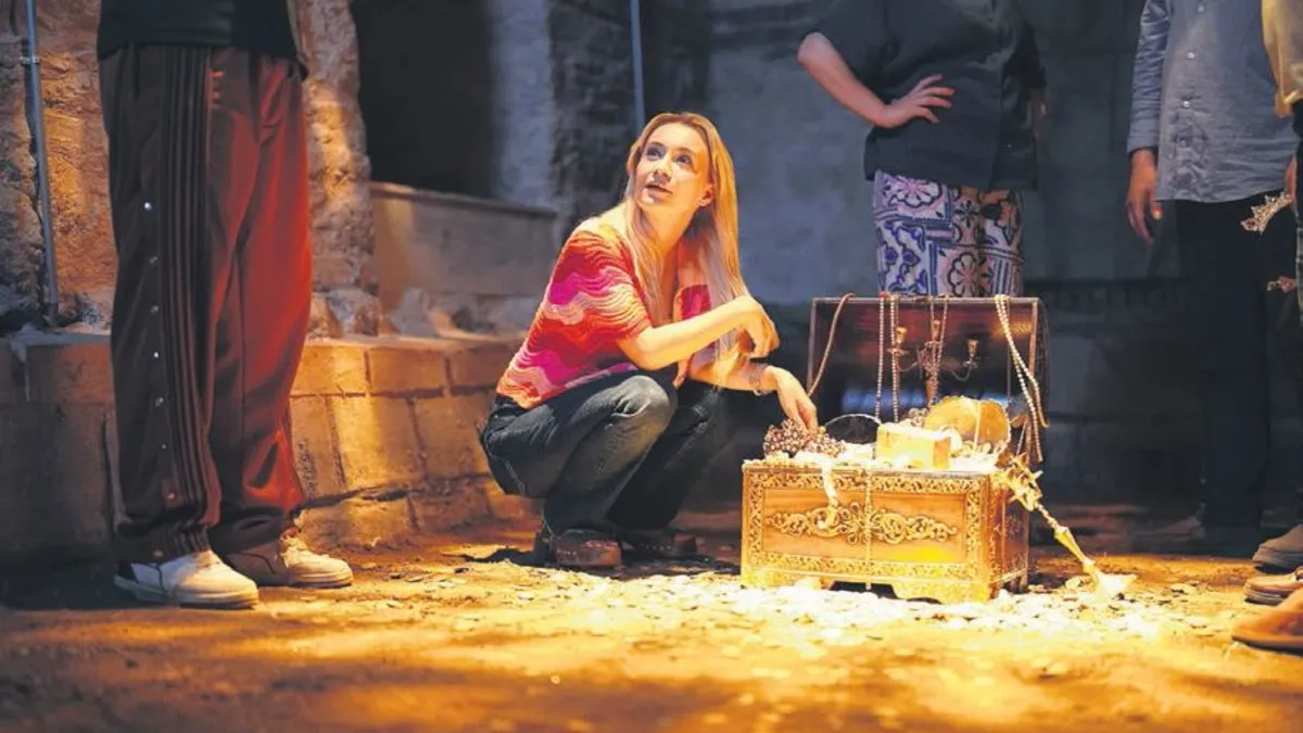 Hazine bulundu geçmişin sırları ortaya çıktı! Hazine bulundu geçmişin sırları ortaya çıktı!