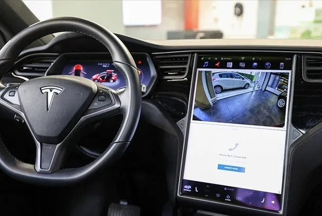 TESLA'DAN İLK ÇEYREKTE REKOR KÂR