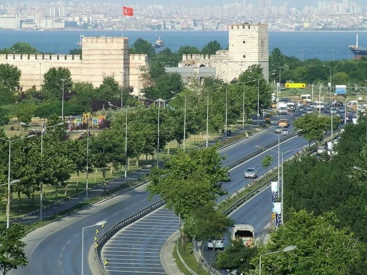 17 Nisan 2022 pazar İstanbul’da hangi yollar trafiğe kapatılacak, İstanbul’da neden yollar trafiğe kapatılıyor? İstanbul’da pazar günü trafiğe kapatılacak yollar ve kapanma saatleri!