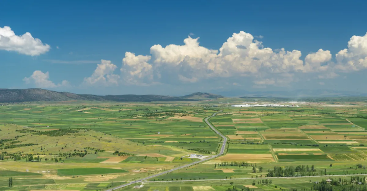 Yurtluk Toprak Nedir? Osmanlı Devleti'nde Yurtluk Toprakların Özellikleri Nelerdir, Geliri Kimlere Verilir?