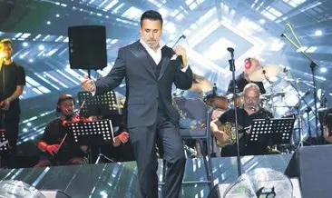 Emrah 15 yıl sonra ilk kez sahnede! karşınıza çok şık çıkmak istedim