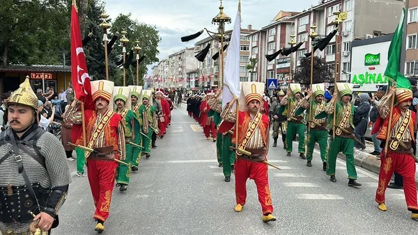 fetih-ruhu-edirnede-yeniden-canlandi-tarihi-yuruyus-1778955218043.jpg