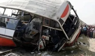 Uganda’da otobüsün devrilmesi sonucu 20 kişi hayatını kaybetti