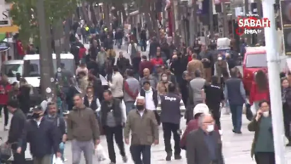İzmir'de corona virüsüne aldırmadan sokakları böyle doldurdular | Video