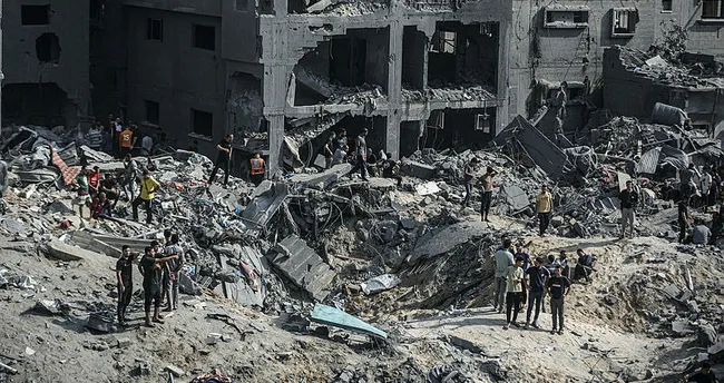 Katil İsrail yine bir yerleşim alanını bombaladı Katil İsrail yine bir yerleşim alanını bombaladı