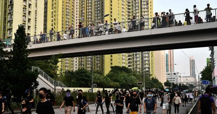 Hong Kong’da protestolar sürüyor