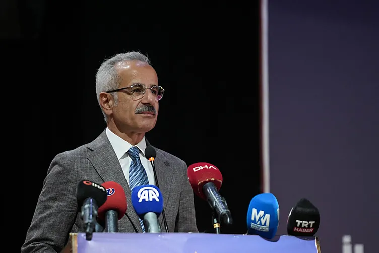 Bakan Uraloğlu’ndan yeni Instagram açıklaması: Toplumumuzun kanunlarını ve kurallarını korumak zorundayız