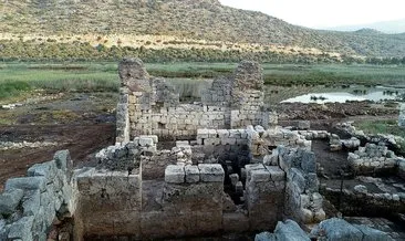 Myra-Andriake kazılarında Batı Hamamı gün ışığına çıkarıldı