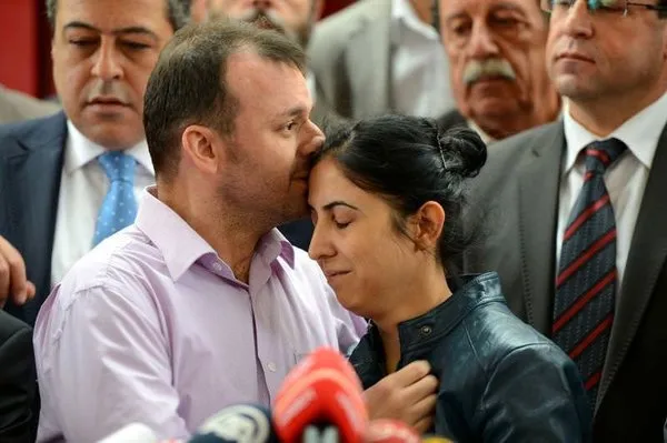 Cüneyt Ünal Türkiye'de