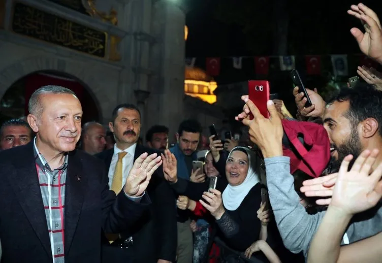 Başkan Erdoğan Eyüp Sultan türbesini ziyaret etti